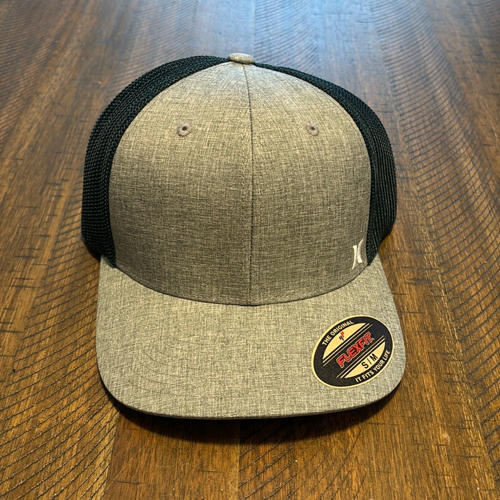 Hurley Flexfit hat